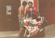 Colin Davies with the legendary Helmut Fath, warming up Martin Wimmers TZ250 1985